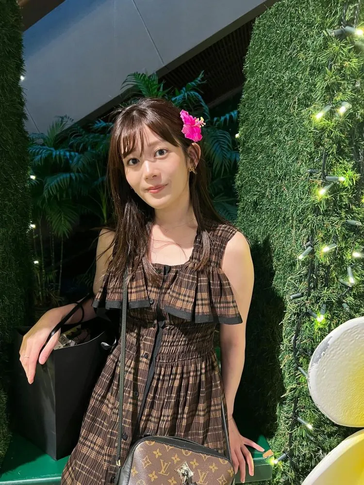 Ozeki Rika (28) Member