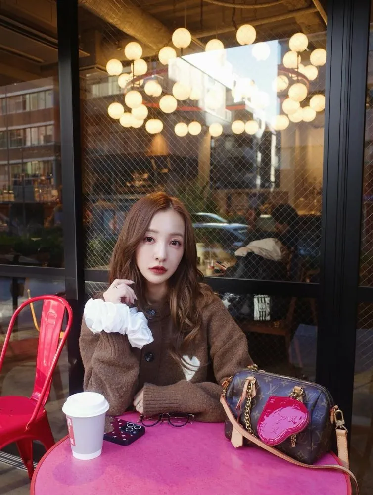 Itano Tomomi (35) Member