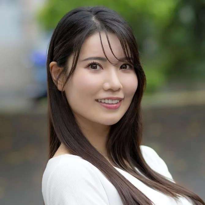 Kuramochi Asuka (37) Member