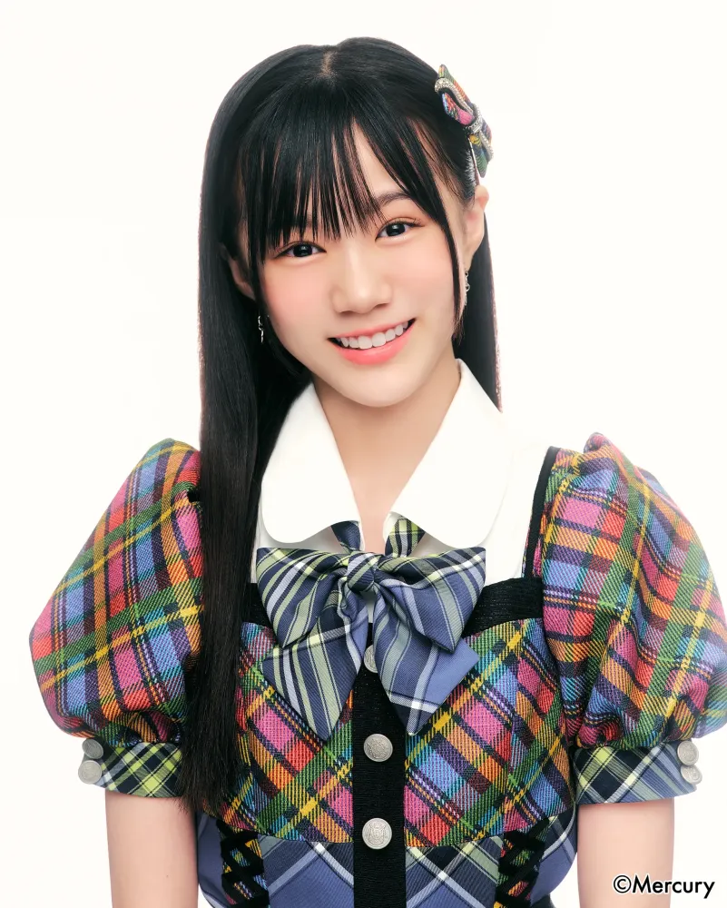 Kure Yuna (14) Member